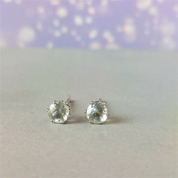 【再販】希少‼ 4ｍｍ 宝石質✨ゴールデンラブラドライト✨ ファセットカットピアス 【金属アレルギー対応】AP-＃196 1枚目の画像