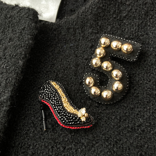 ビーズ刺繍ブローチ クール №5 モチーフ 数字 5 ブローチ happa