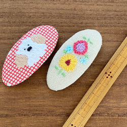 刺繍パッチンピン  2個セット  お花  犬 ワンちゃん 2枚目の画像