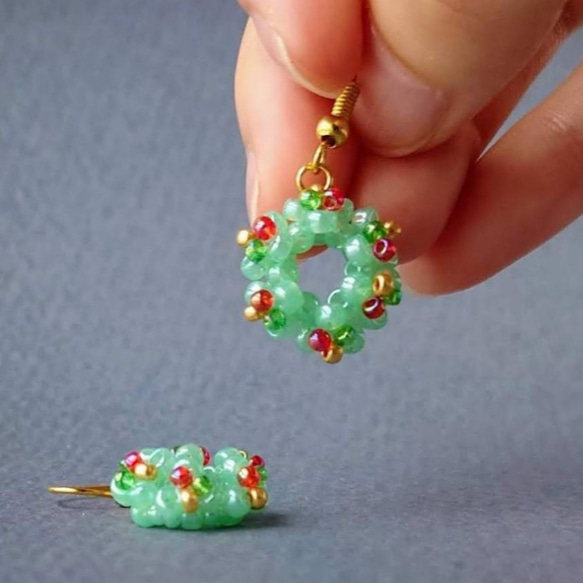 クリスマスリースのイヤリング・ピアス イヤリング・ノンホールピアス