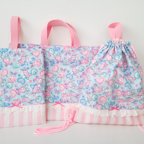 入園入学・オーダーページ・女の子・うさぎ・レッスンバック・上靴入れ・お着替え袋 レッスンバッグと上靴入れセット☆入園入学☆女の子☆北欧風 うさぎ