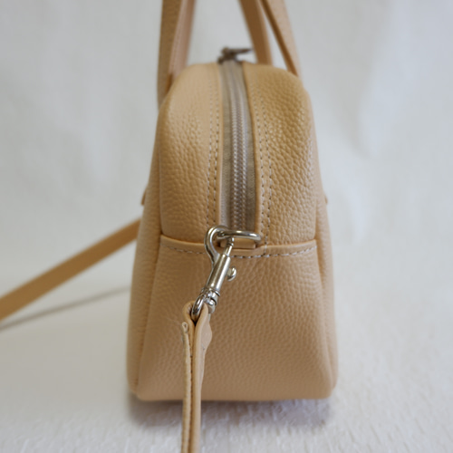 牛革 2way ミニボストンバッグ 丸型（ショルダー手紐付き） 2way