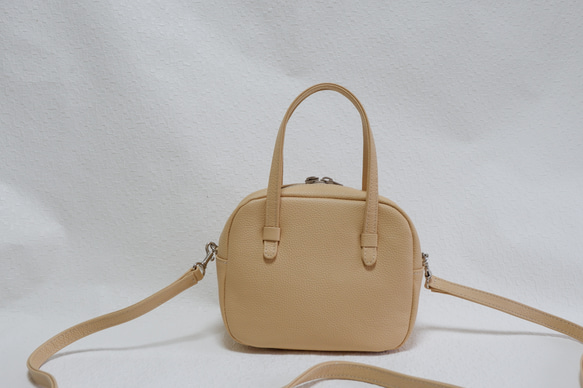 Christian Louboutin ボストンバッグ ベージュ ショルダー紐 ボストンバッグ 旅行 ボストン おしゃれ レザー 日本製 キャンバス 4FB