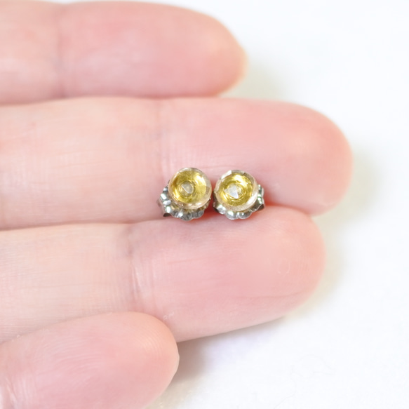 （獨一無二的物品）黃水晶玫瑰切割耳環（5 毫米，鈦柱） 第4張的照片
