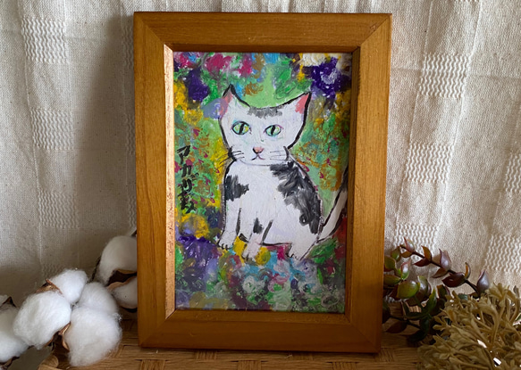 絵画 。壁掛け絵【美しい赤いバラ園でワインを飲みながら白い猫を抱いている少女】 絵画 。壁掛け絵【美しい赤いバラ園でワインを飲みながら白い猫