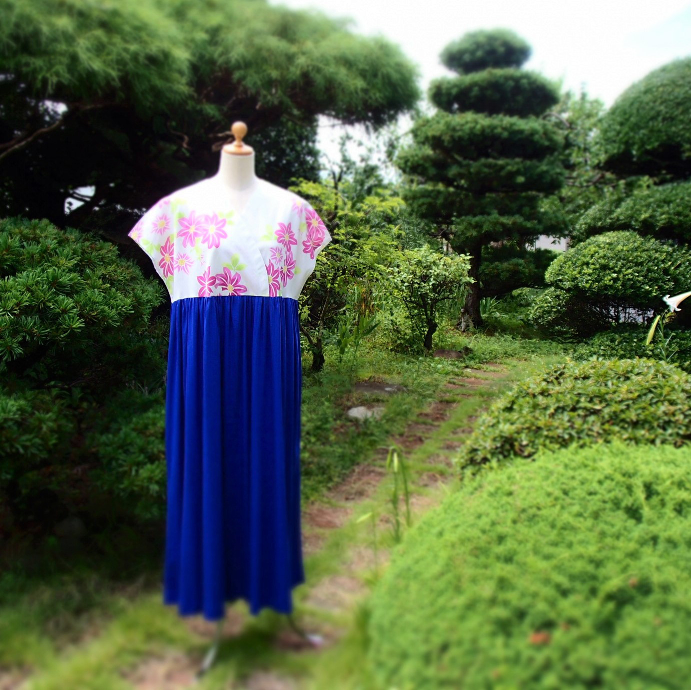 浴衣&ニット ペアワンピース『夕涼み』("Feel the cool evening breeze"）赤紫＆青