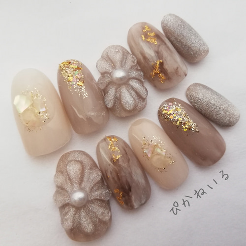 ブラウンマグネット×フラワー♡グレージュ秋冬ネイル ネイルチップ  