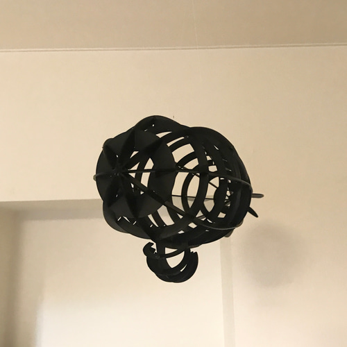 プロペラが回る40cm超えのレトロな飛行船モビール 黒 モビール Bodhi