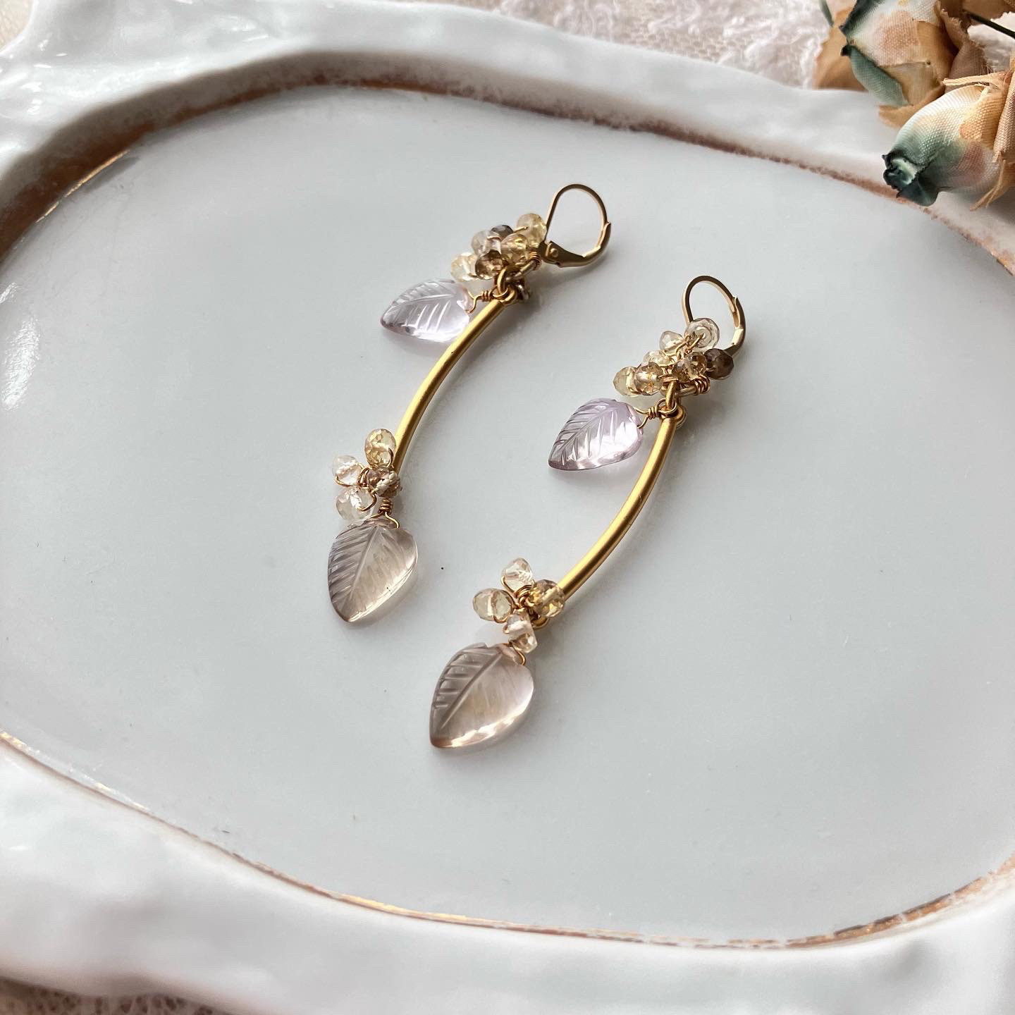 アメトリン★リーフカーヴィングのシックなお花モチーフのゴールドボリュームピアス