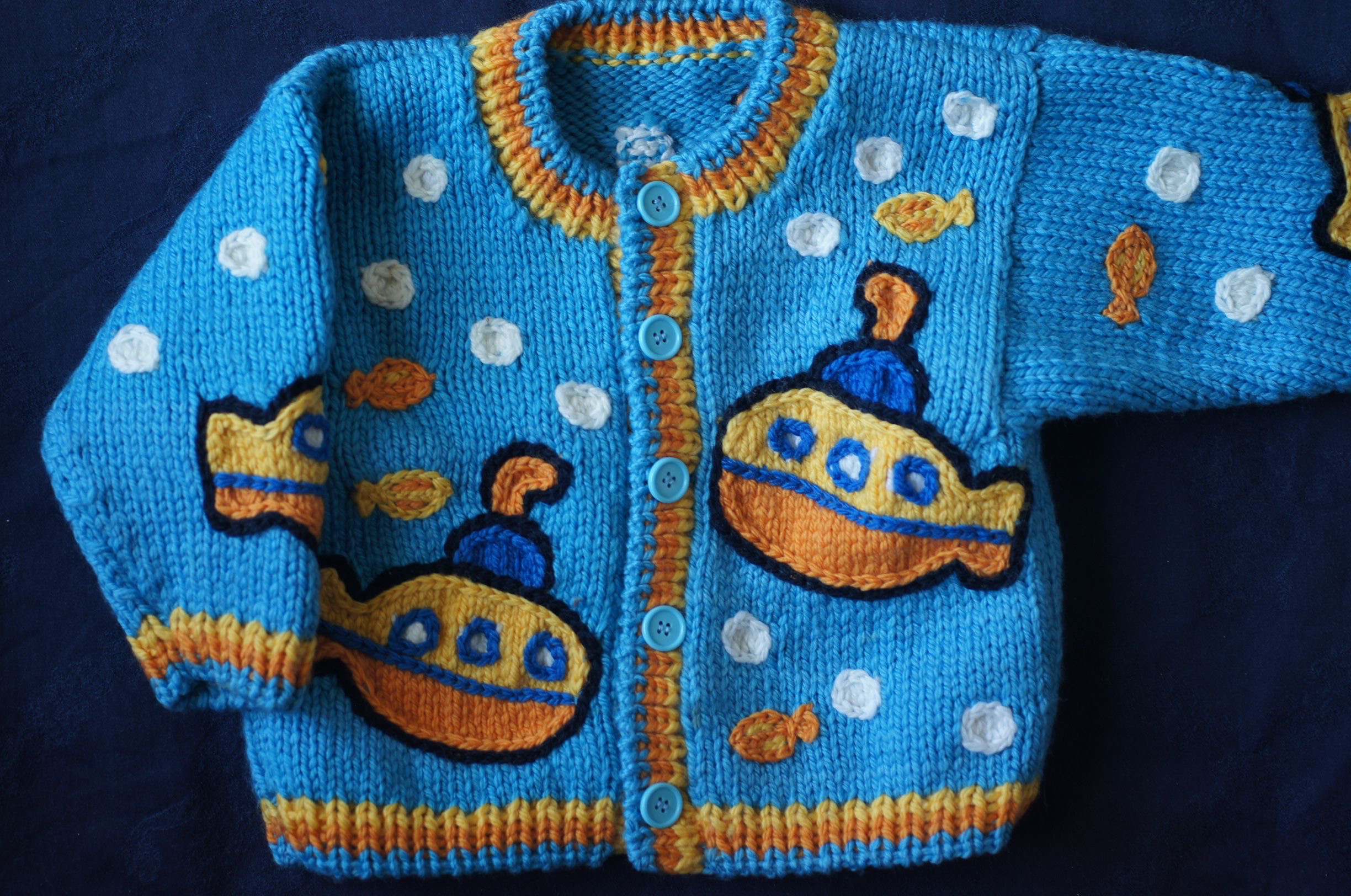 秋冬・潜水艦のカーディガン　80〜90cm 12,480円