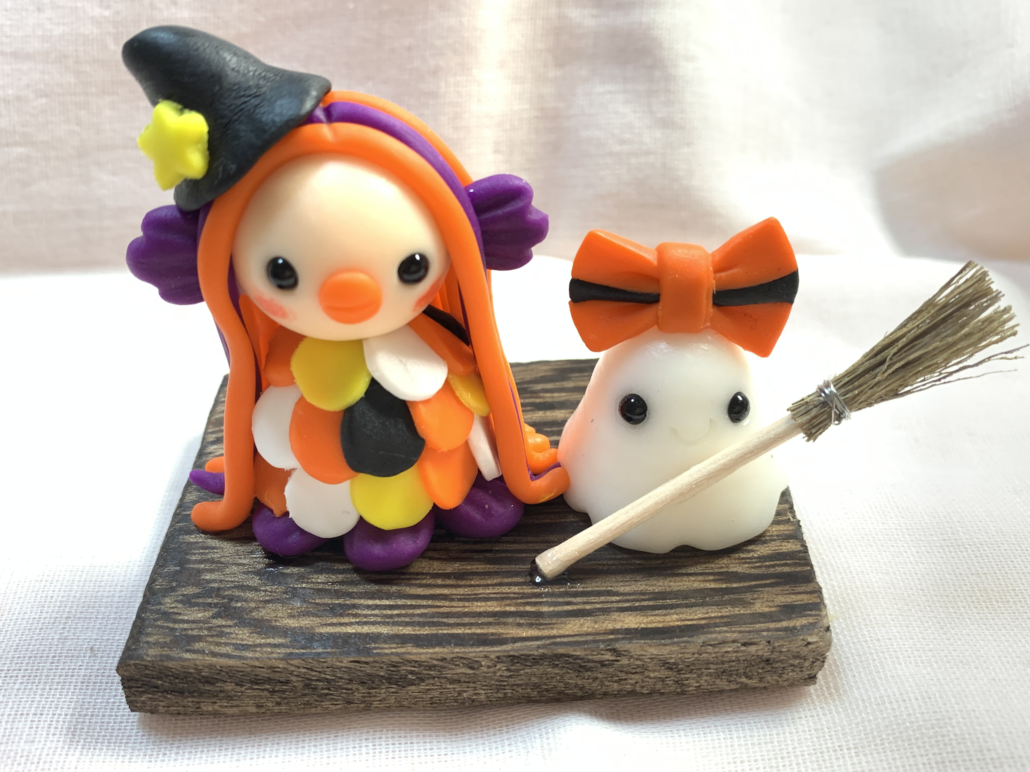 アマビエ&オバケ★ハロウィン ☆ハロウィンのアマビエとおばけちゃん(受注生産) 樹脂粘土 置物