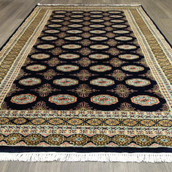新品　トルクメンボハラデザイン　艶々高級ラグ　パキスタン手織り絨毯　アクセントラグ　126x190cm　＃150 10枚目の画像