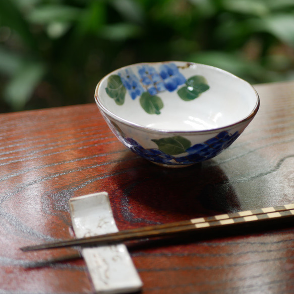 京焼・清水焼 ご飯茶碗　紫陽花　サイズ：中 6枚目の画像