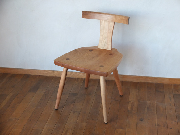 【受注生産】　くるみ椅子M　セミオーダー/木製/椅子/無垢の家具/ウォールナット 1枚目の画像