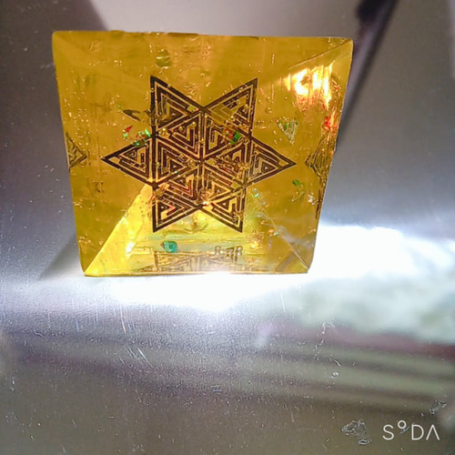 シロマロ品 オルゴナイト カラーオルゴナイト【黄】 立体・オブジェ 成田七乃香 通販 14581230