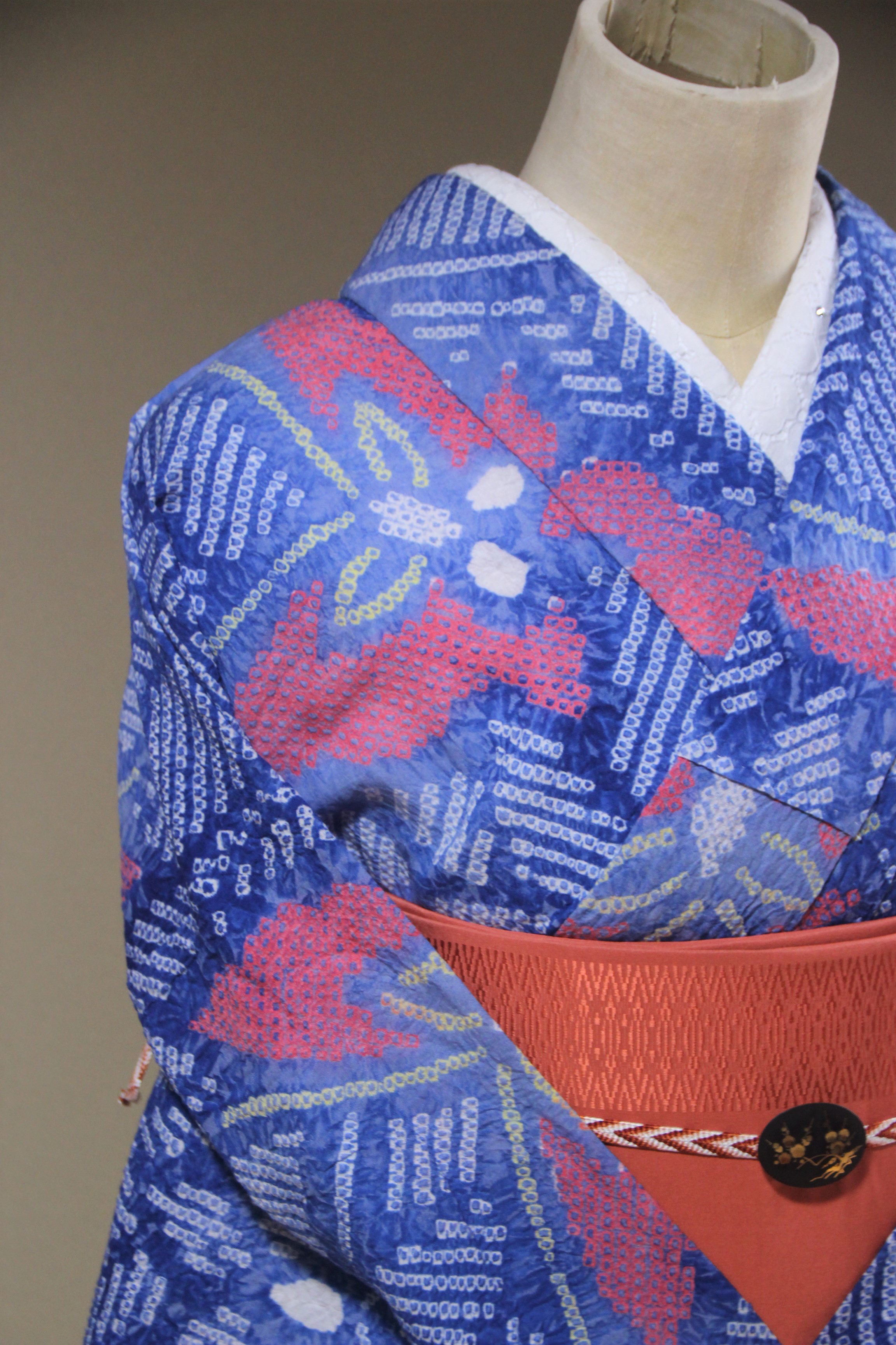 ◇現代 有松鳴海絞　浴衣◇【青+水色桃】立涌模様に胡蝶が舞う上品な着姿美人トールサイズ裄67ｃｍ木綿浴衣