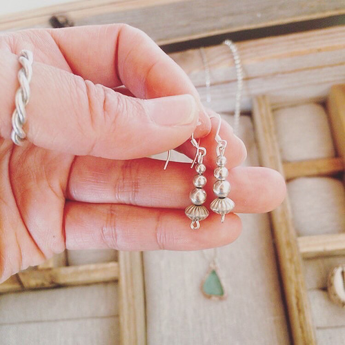 ナバホパール✴︎silver925 シルバーピアス✶インディアンジュエリー