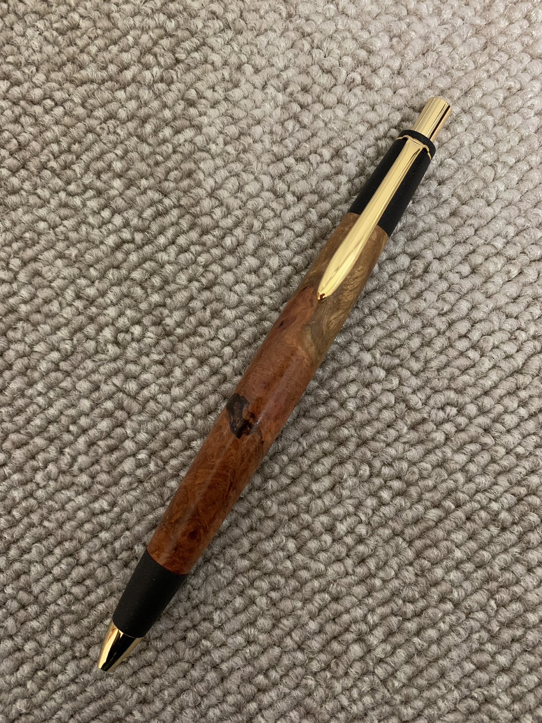 花梨瘤紅白 ボールペンorシャープペンシル 木軸 ペン・筆記用具