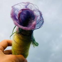 羊毛氈療癒系手作品~花瓶/花器/花花飾界-紫藍色系.綻放 第3張的照片