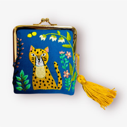 手刺繍の温もりブックカバー - 読書時間を特別に＊小花 サイズ展開