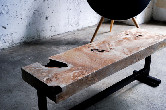 セイヨウハコヤナギのローテーブル 2枚目の画像