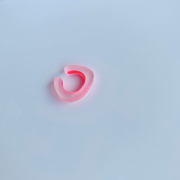 イヤーカフ colorタイプ③neon pink inside color 3枚目の画像