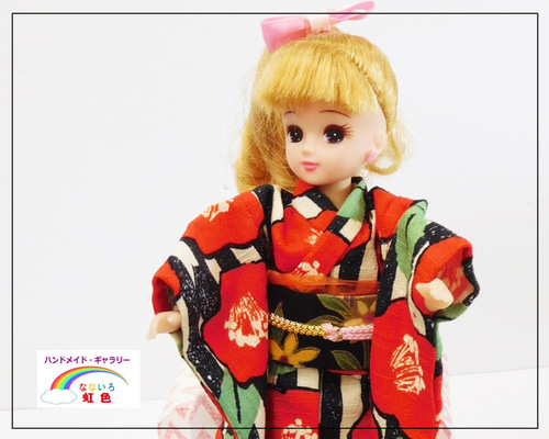 リカちゃん用着せ替え服】花柄の着物・ツバキ大・赤系黒ストライプ柄