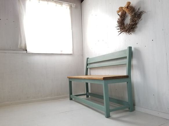 無垢ヒノキで造る　背もたれ付　ベンチチェア　w1200 自然塗料 オーダー家具 カフェ 店舗什器 ベンチ 待合室 無垢材 1枚目の画像