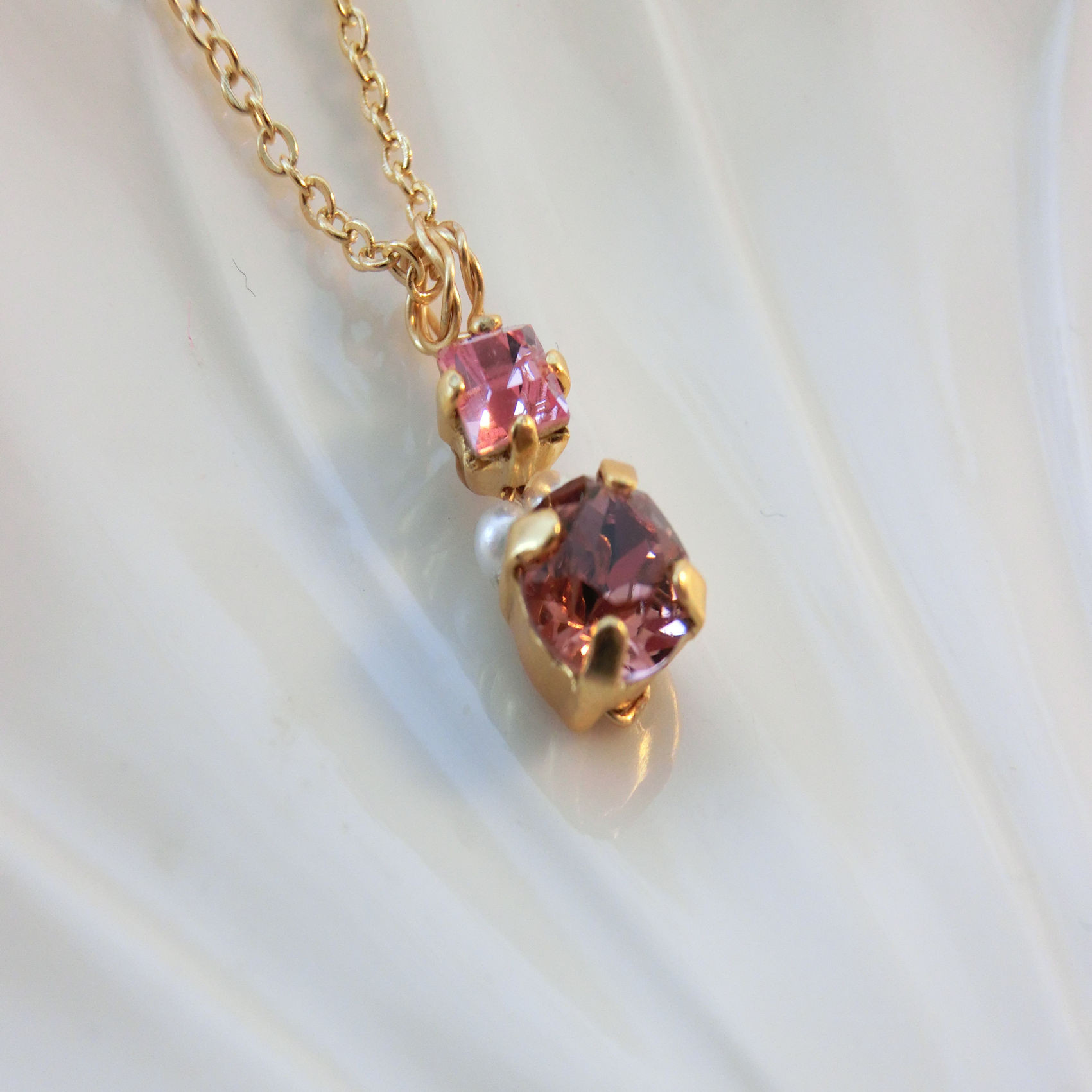 今年秋冬新作　スワロフスキー　シルバー m】美品 SWAROVSKI スワロフスキー クリスタル 雫 ネックレス