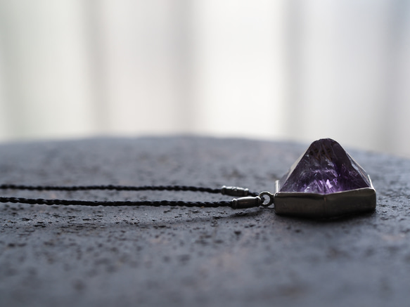 goethite in amethyst silver necklace (hachisu) 11枚目の画像