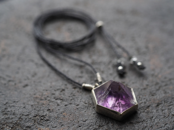 goethite in amethyst silver necklace (hachisu) 8枚目の画像