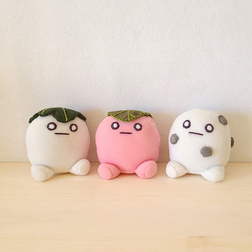 桜もちのぬいぐるみ ぬいぐるみ くろまるファクトリー 通販