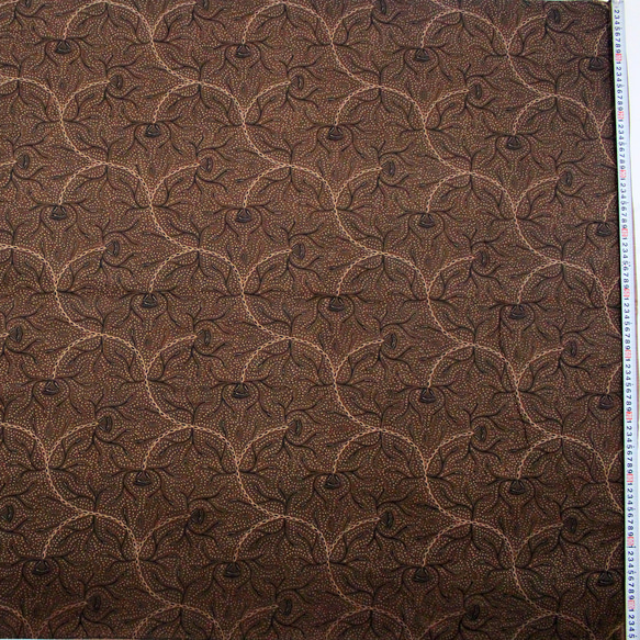 バティック 生地 インドネシア ジャワ更紗 植物のモチーフ パターン４ ダークブラウン 2枚目の画像
