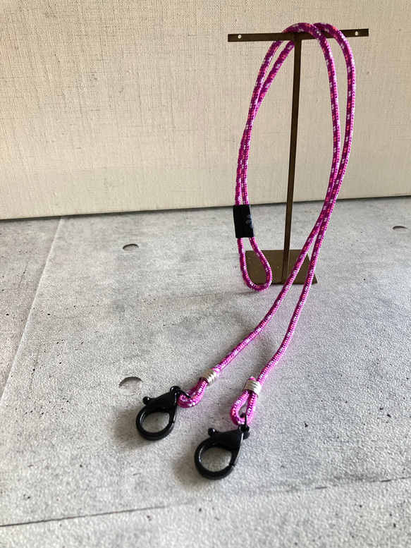 nat*ty マスクコード(パープル)】　パラコード4mm マスクストラップ　マスクチェーン　マスクアイテム 1枚目の画像