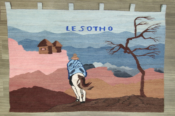 天空の王国レソト　トライバルラグ　ソト族　手織りオールドキリム　ヴィンテージ　97x147cm　＃957 1枚目の画像