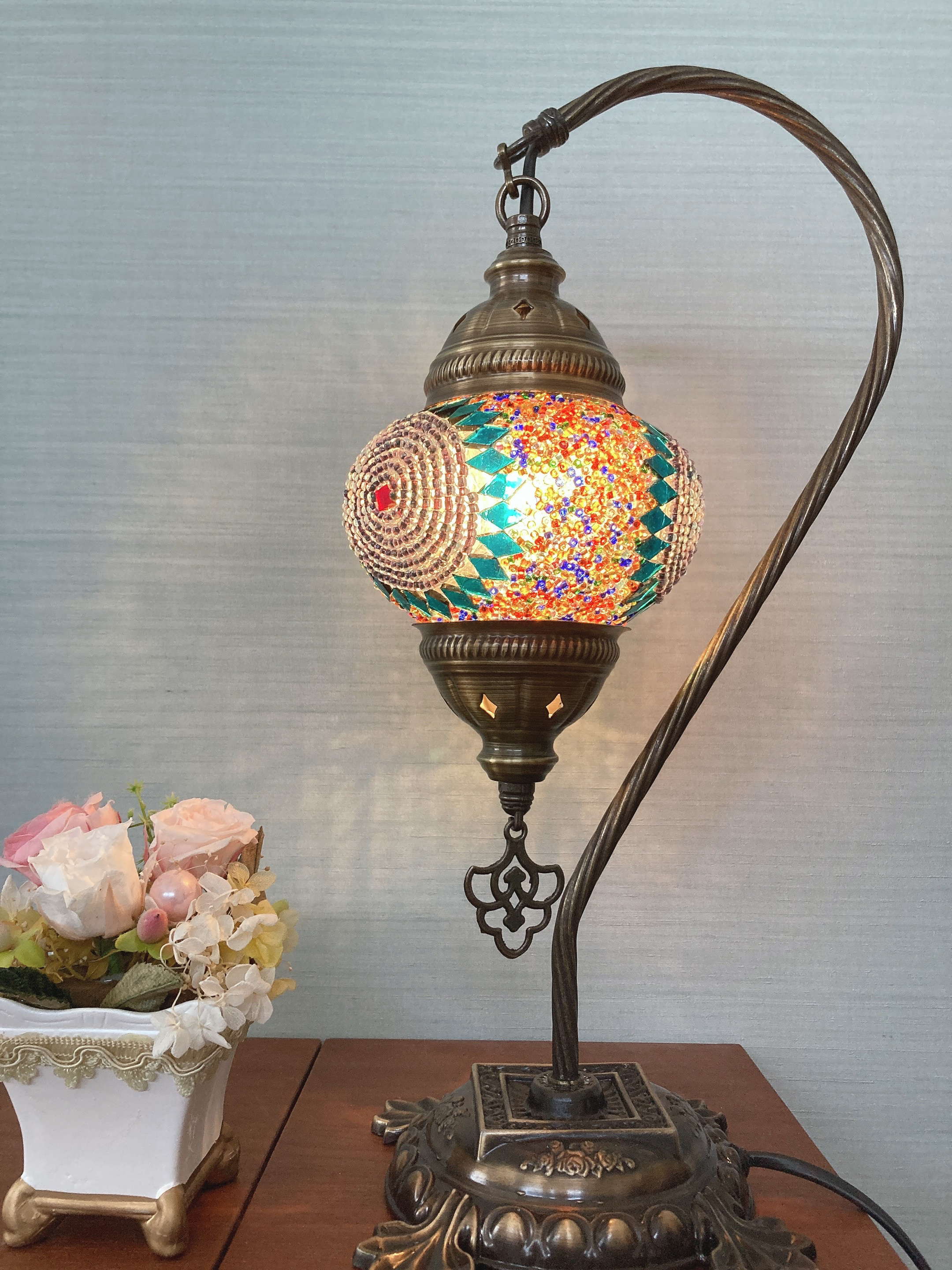 ハンドメイドトルコランプ スワン型 スタンドライト・テーブル