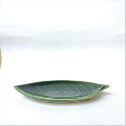 【シリーズ葉っぱ】マラカイトグリーンの京焼リーフ小皿◇デイリーユースにもプチギフトにも！ 3枚目の画像