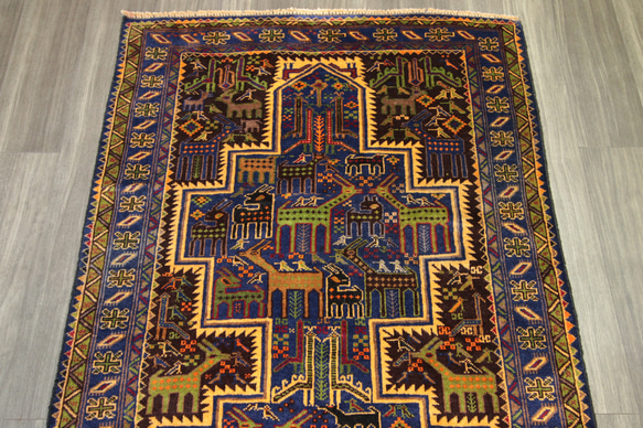 動物モチーフの楽園デザイン　アフガニスタン　部族絨毯　トライバルラグ　オールド手織り絨毯　110x215cm　＃237 2枚目の画像