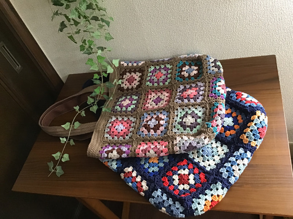 コットン肩掛けグラニースクエアランダムモチーフバック(ネイビーor