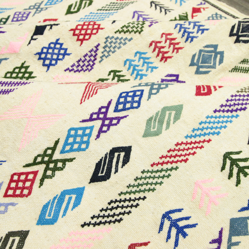 モロッコ ベルベル族 トライバルラグ オールド手織りキリム