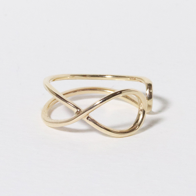 k10　イヤカフ　イヤーカフ　インフィニティ　無限　∞　大きめ　シンプル　可愛い　オシャレ　ノンホールピアス