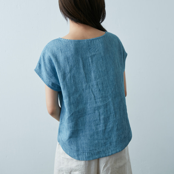 經典V領上衣 - 丹寧 Signature v neck top - Denim 第4張的照片