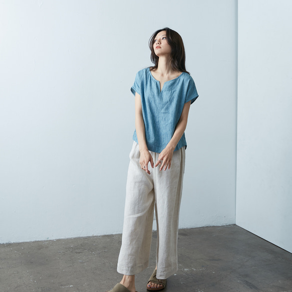 經典V領上衣 - 丹寧 Signature v neck top - Denim 第5張的照片