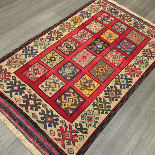 手仕事のぬくもり 50年物 バルーチラグ ヴィンテージ ペルシャ絨毯 手織り絨毯 手仕事のぬくもり 50年物 バルーチラグ ヴィンテージ ペルシャ絨毯