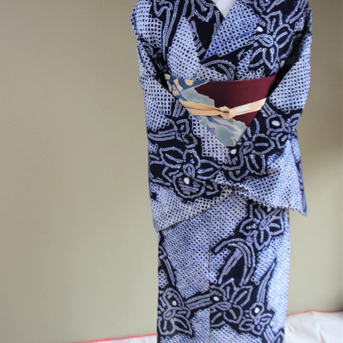 A3 超希少✨高級 有松鳴海総絞り 花柄　総柄　浴衣 ロイヤルブルー　濃紺 A3 超希少✨高級 有松鳴海総絞り 花柄 総柄 浴衣 ロイヤルブルー