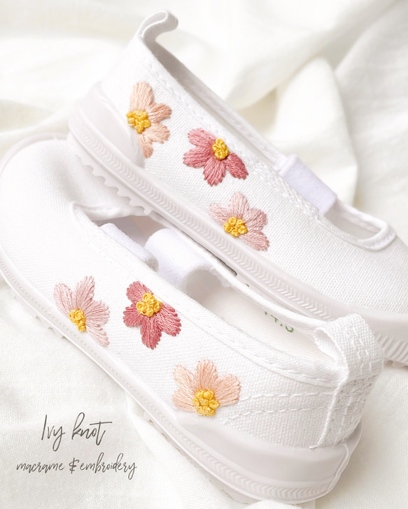 【ivy様オーダー専用ページ】リネン刺繍 ivy様オーダー専用ページ】リネン刺繍 リネン刺繍糸 60/3L 30mカード