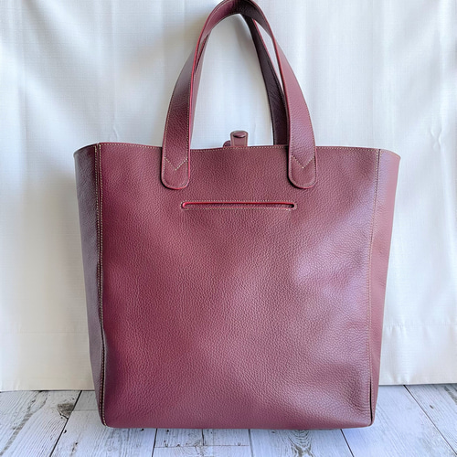 本革】くるみボタンのA4トートバッグ（ボルドー） トートバッグ and