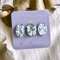glass oval 3way bycolor cow ribbon Earrings 1枚目の画像