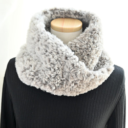 【３日以内に発送！】もふもふ エコファー クロス ネックウォーマー ⛄ グレー ⛄ 3枚目の画像