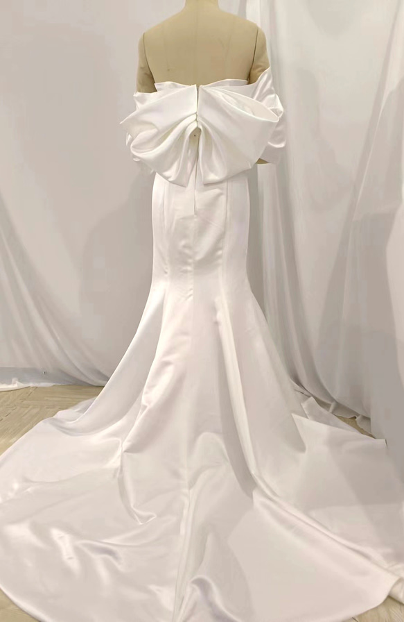 オフショルダー パフスリーブ サテンマーメイドドレス 12枚目の画像